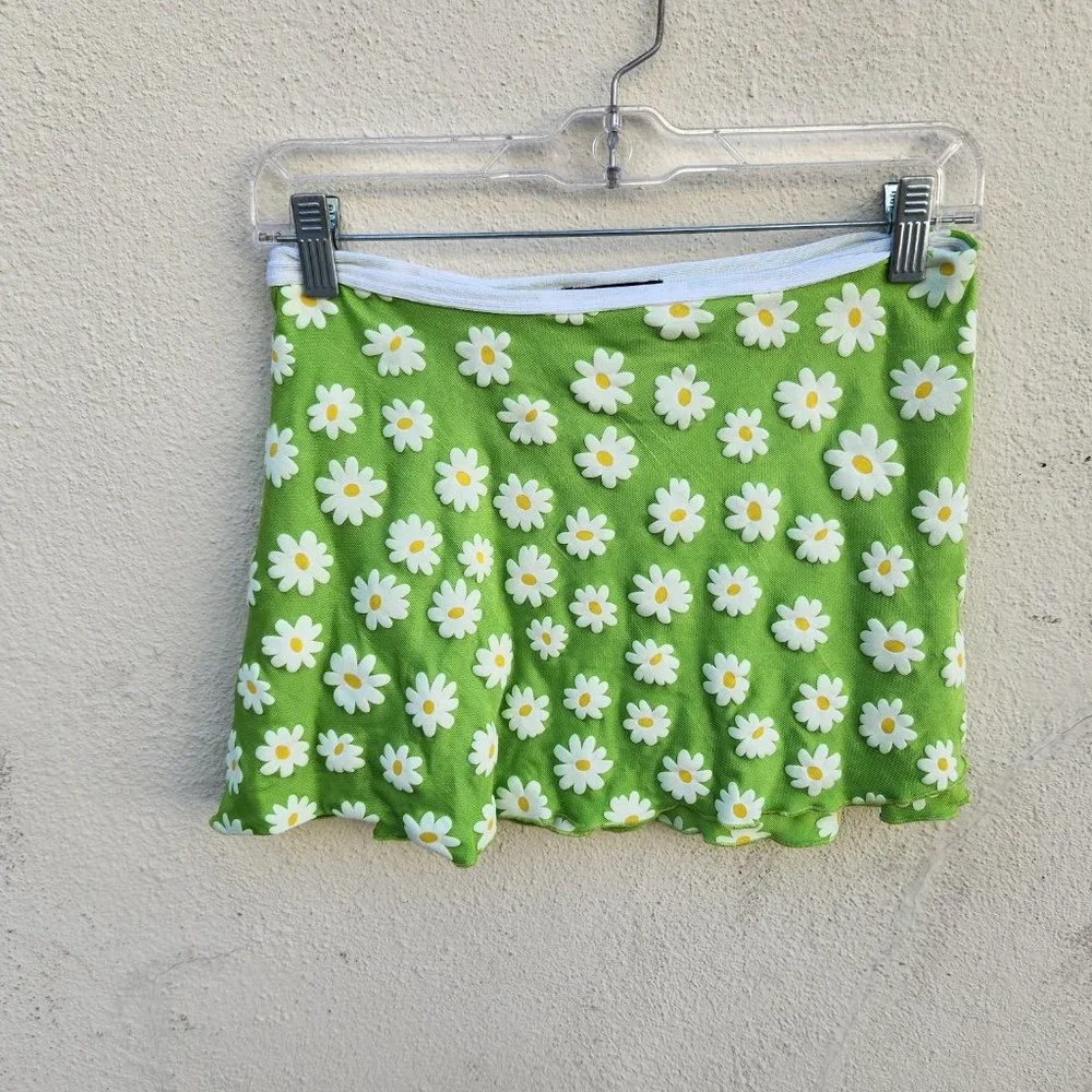 dELiA*s Used To Know Ya Daisy Print Wrap Mini Skirt - Picture 3 of 7